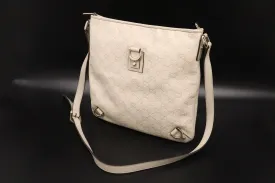 Gucci Crossbody in White Guccissima Leather