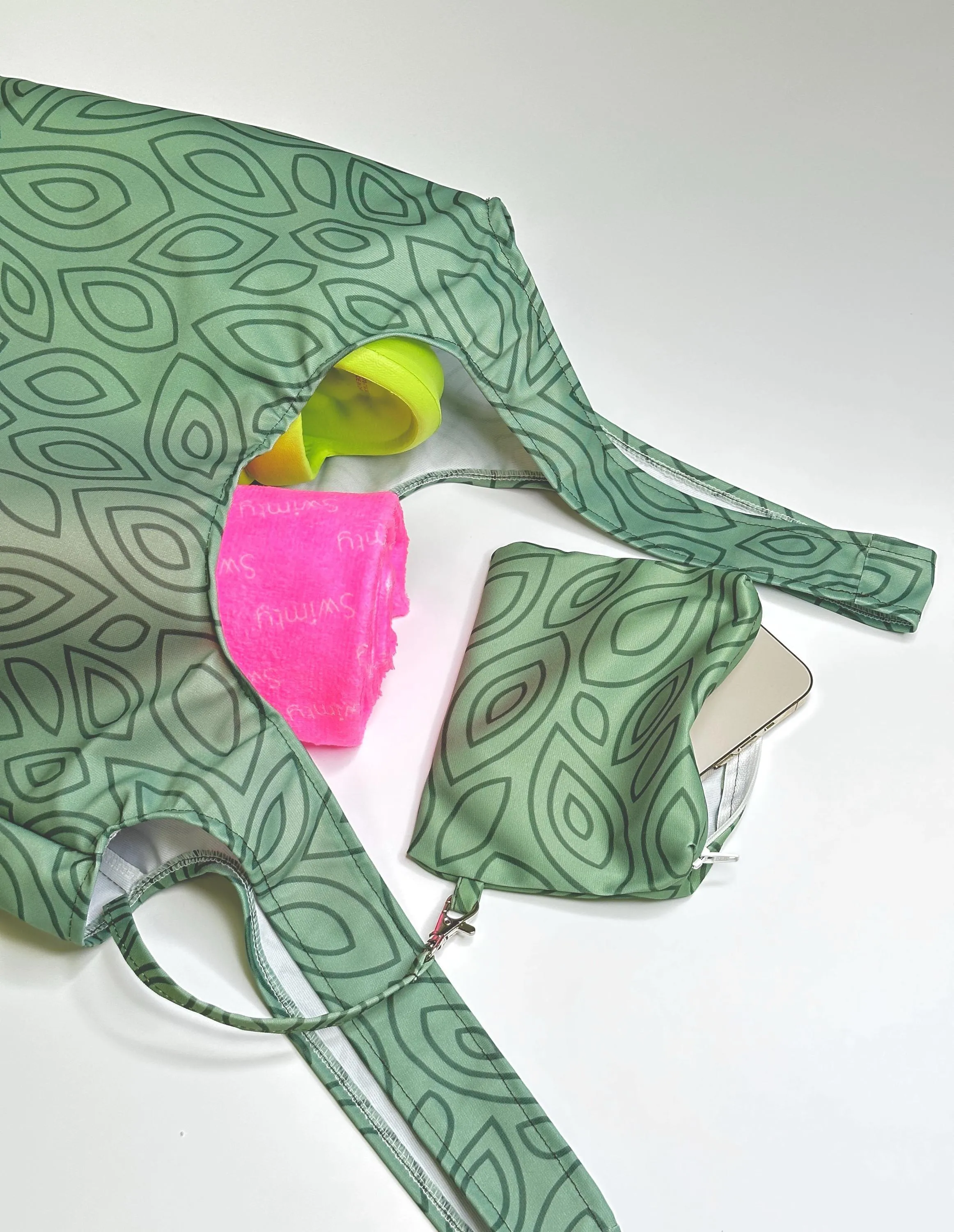 Women's XXL Shopper Bag with Wallet | Green Leaves Design | Eco-Friendly Oversized Tote | Versatile Shopping and Travel Bag